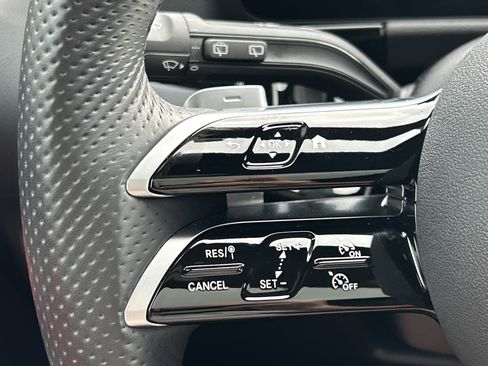 Certified 2025 Mercedes-Benz GLA 250 image 27