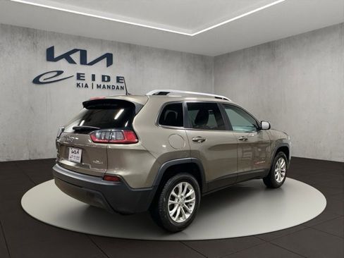 Used 2019 Jeep Cherokee Latitude w/ Popular Appearance Group image 7