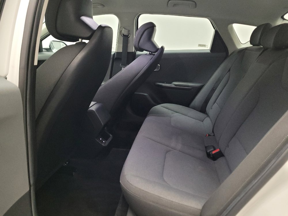 Used 2025 Kia K4 FWD image 18