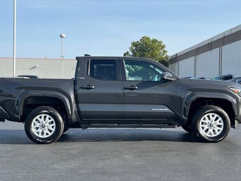 Certified 2025 Toyota Tacoma SR5 image 6