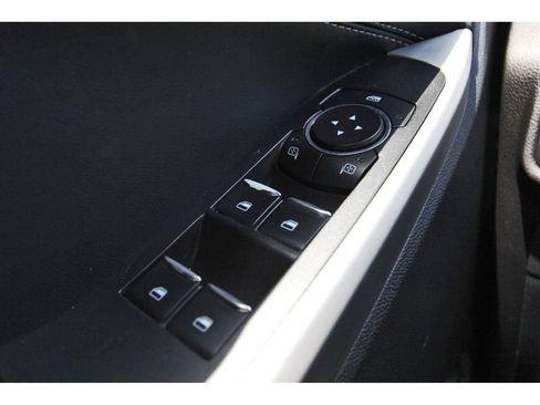 Used 2022 Ford Explorer XLT w/ Equipment Group 202A image 20