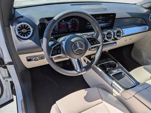 New 2026 Mercedes-Benz GLB 250 4MATIC image 3