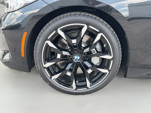 New 2026 BMW 330i Sedan w/ M Sport Package RWD image 40