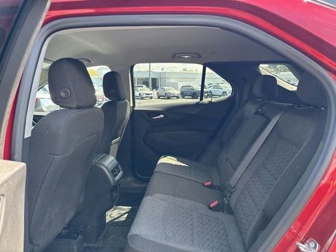 Used 2024 Chevrolet Equinox LT w/ LPO, Floor Liner Package FWD image 5