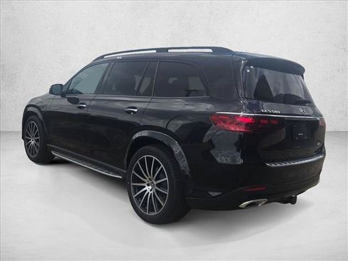 New 2026 Mercedes-Benz GLS 580 4MATIC image 8