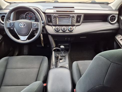 Used 2016 Toyota RAV4 LE AWD/4WD image 9