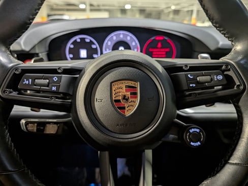 Certified 2024 Porsche Cayenne Coupe image 26