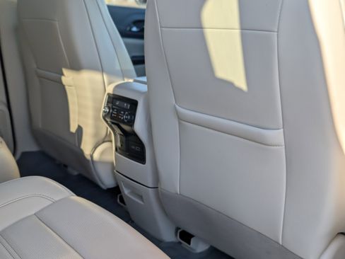 Used 2022 GMC Acadia Denali w/ Denali Ultimate Package image 53