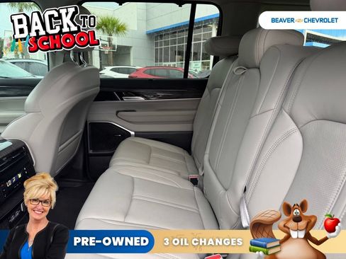 Used 2022 Jeep Wagoneer Series II w/ Convenience Group I RWD image 9