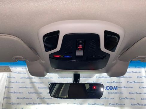 Used 2021 Subaru Outback Touring w/ Popular Package #2 image 25