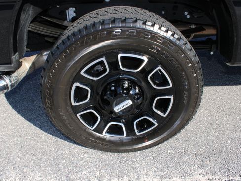 Used 2025 Ford F350 Platinum AWD/4WD image 13
