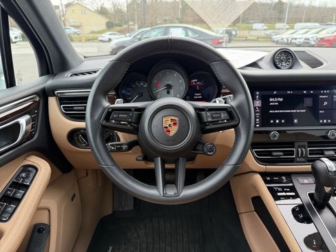 Used 2023 Porsche Macan S image 14
