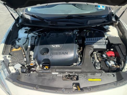 Used 2016 Nissan Maxima Platinum FWD image 19