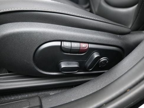 Used 2023 MINI Cooper Clubman S w/ Premium Package image 30