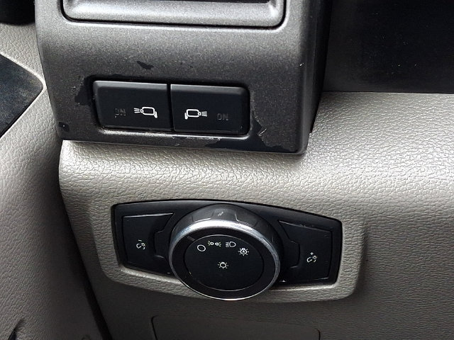 Used 2018 Ford F550 2WD Regular Cab Super Duty image 25