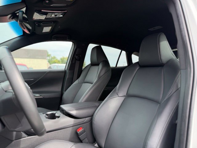 Used 2024 Toyota Venza XLE AWD/4WD image 17