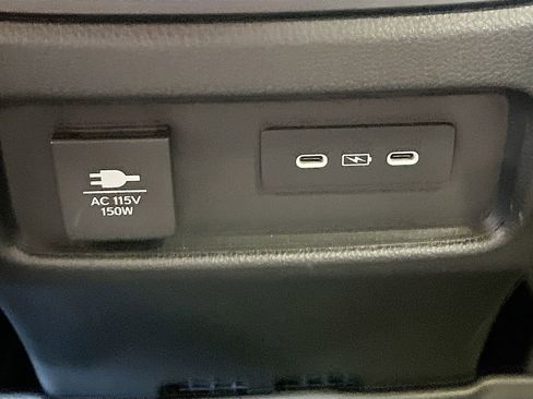 Used 2025 Honda Pilot Elite image 27