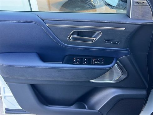 New 2026 INFINITI QX80 4WD w/ Sport Exterior Package image 29