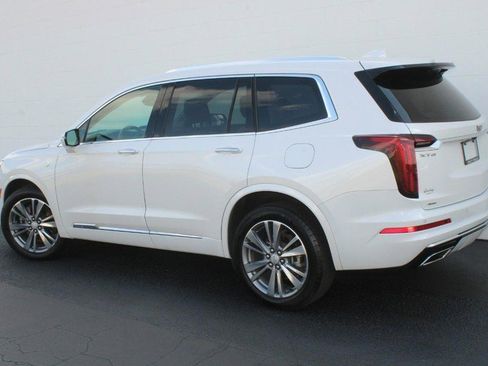 Certified 2024 Cadillac XT6 Premium Luxury image 16