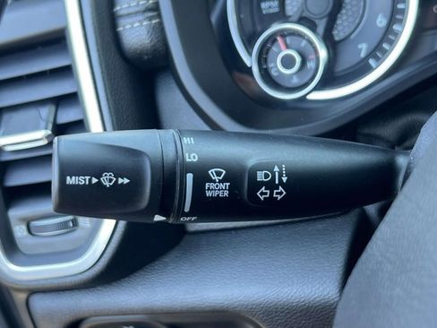 Used 2022 RAM 1500 Laramie AWD/4WD image 23