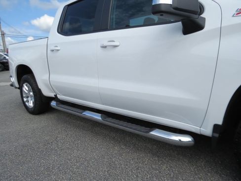 Certified 2025 Chevrolet Silverado 1500 LT w/ Z71 Off-Road Package AWD/4WD image 17