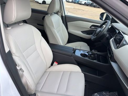 New 2026 Nissan Rogue SV FWD image 22