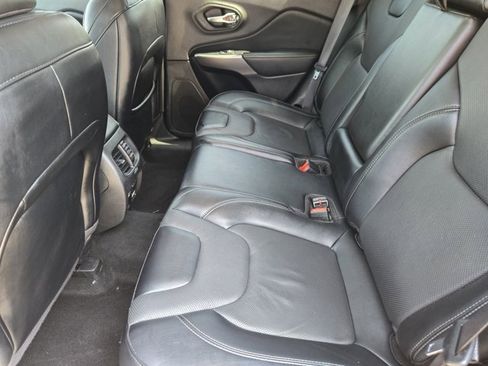 Used 2022 Jeep Cherokee Latitude Lux image 31