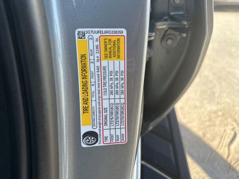 Used 2024 GMC Sierra 1500 AT4X image 50