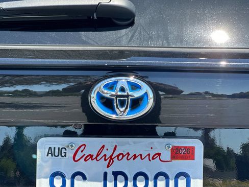 Certified 2022 Toyota RAV4 LE AWD/4WD image 49