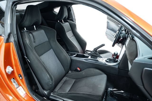 Used 2017 Toyota 86 RWD image 21