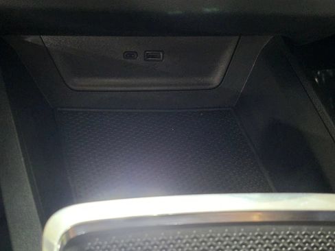 Used 2026 Chevrolet Equinox LT w/ Safety and Technology Package FWD image 28