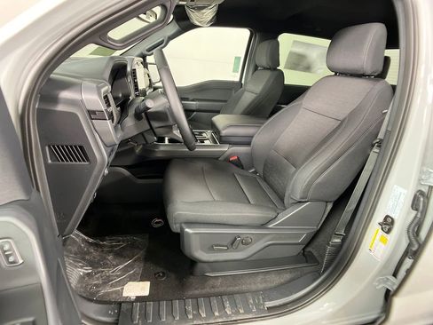 New 2026 Ford F150 XLT w/ Equipment Group 302A MID image 30