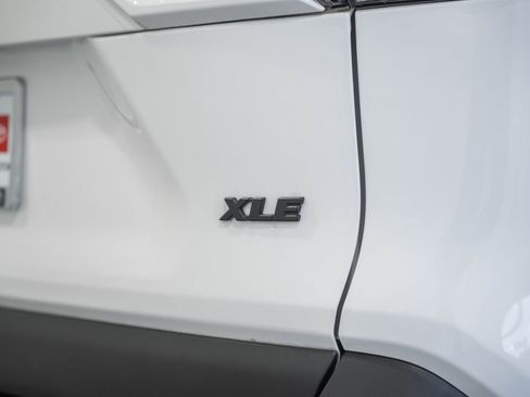 Used 2023 Toyota RAV4 XLE FWD image 8