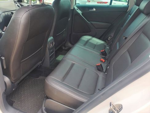 Used 2013 Volkswagen Tiguan SE AWD/4WD image 13