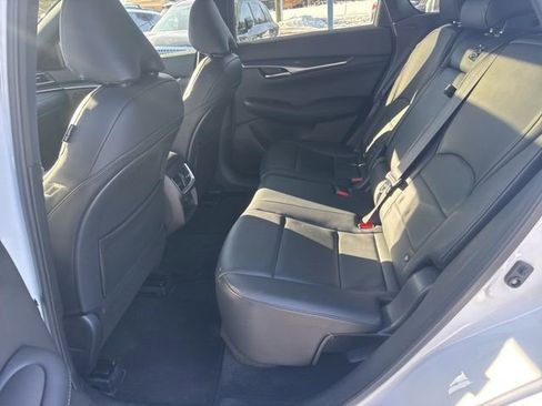 Certified 2025 INFINITI QX55 Luxe w/ Accent Package image 10