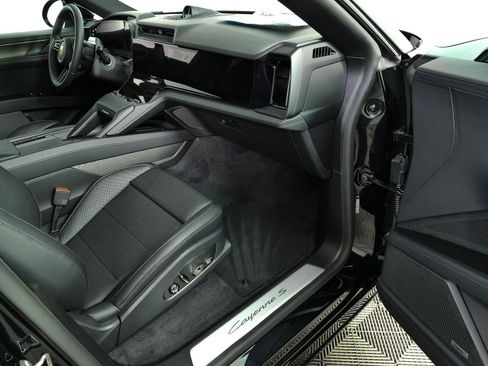 New 2026 Porsche Cayenne S AWD/4WD image 26