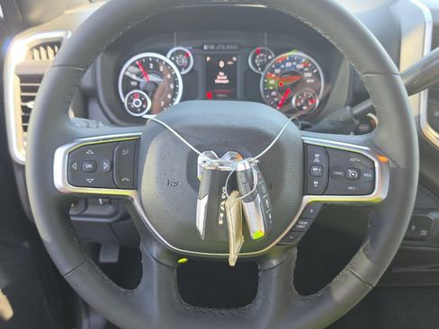 Used 2026 RAM 2500 Big Horn AWD/4WD image 8