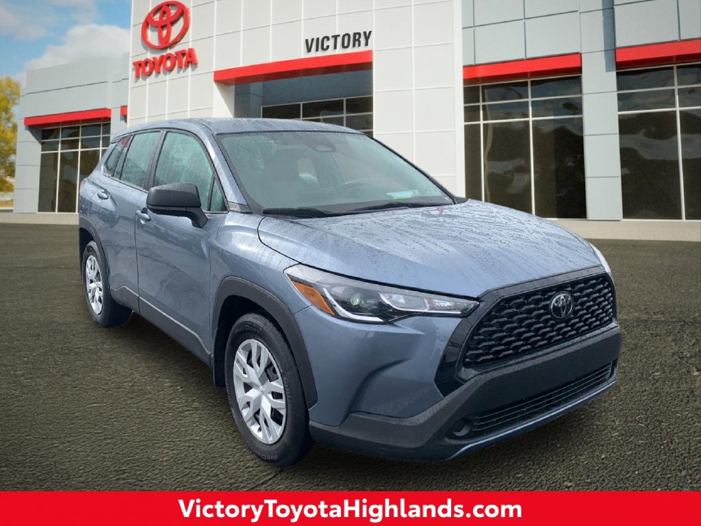 Used 2023 Toyota Corolla Cross L AWD/4WD image 1