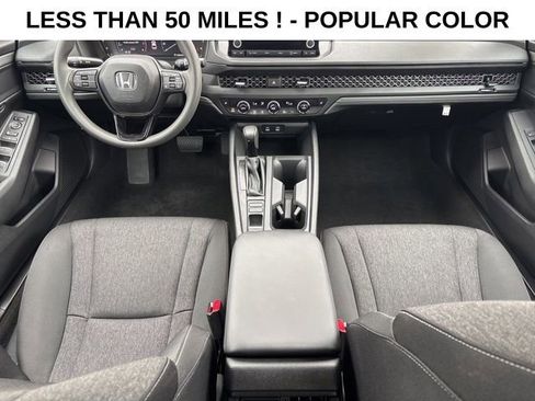 Used 2025 Honda Accord SE image 13
