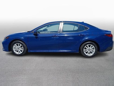 Used 2025 Toyota Camry LE FWD image 7