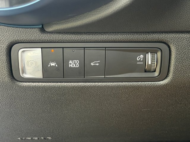 Used 2024 Chevrolet Equinox EV LT FWD image 12