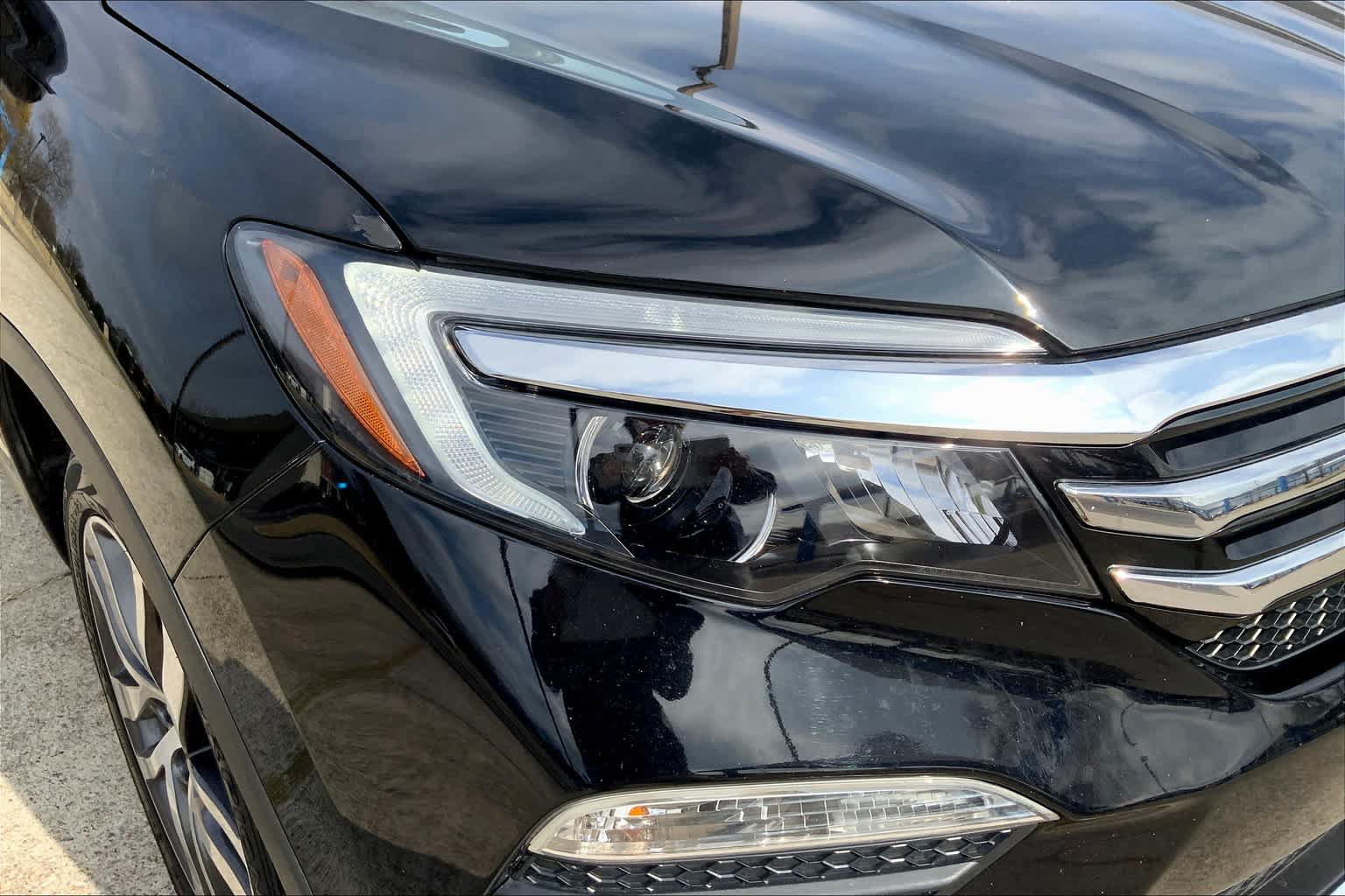 Used 2017 Honda Pilot Elite image 27