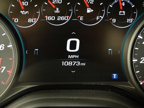 Used 2018 Chevrolet Camaro SS RWD image 26