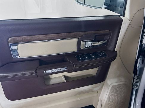 Used 2017 RAM 2500 Laramie image 25