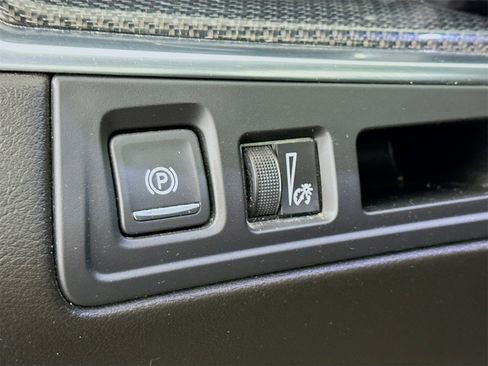 Used 2021 Cadillac XT5 Sportv image 11