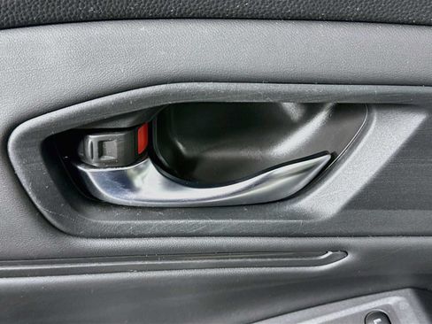 Used 2023 Honda Accord EX image 28