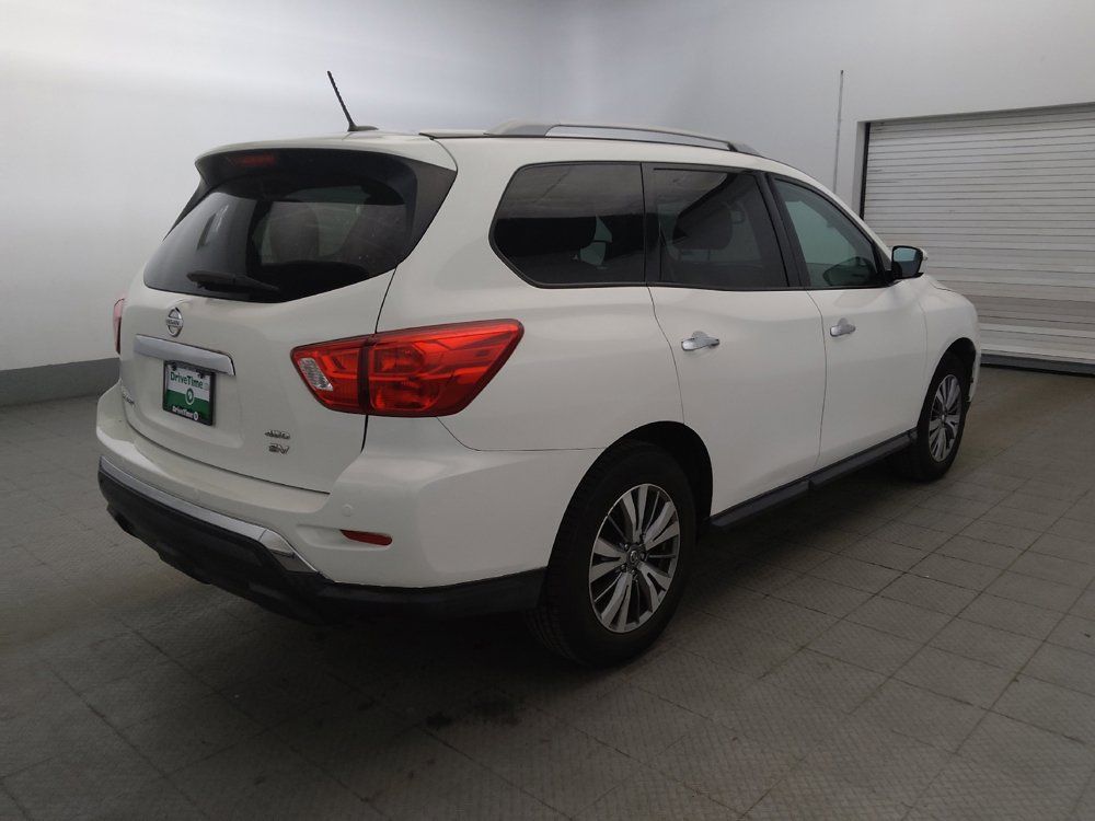 Used 2017 Nissan Pathfinder SV AWD/4WD image 9