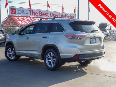 Used 2015 Toyota Highlander XLE image 10