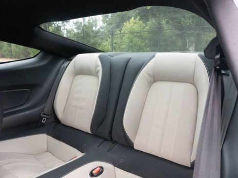 Used 2022 Ford Mustang Coupe RWD image 17