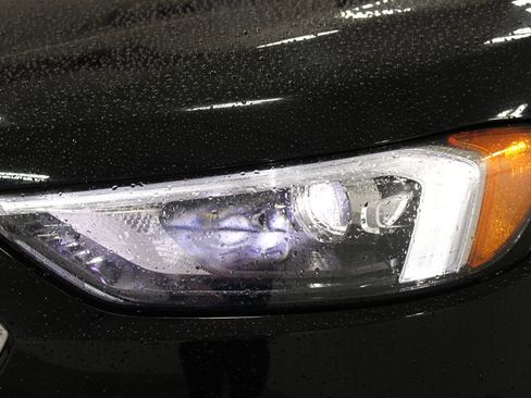 Used 2024 Ford Edge Titanium image 13